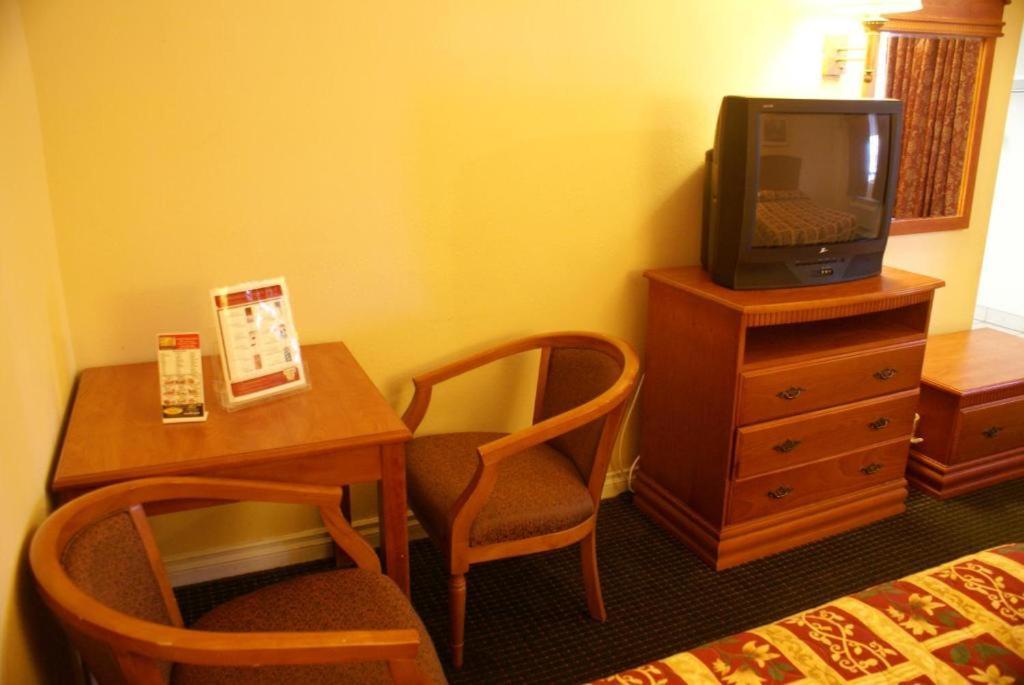 Colony Inn Буена Парк Екстериор снимка